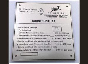 31-gravura-industriala-gravura-laser-placuta-identificare-aluminiu